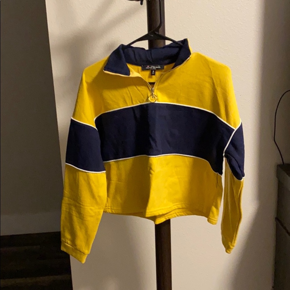 Cropped sweater